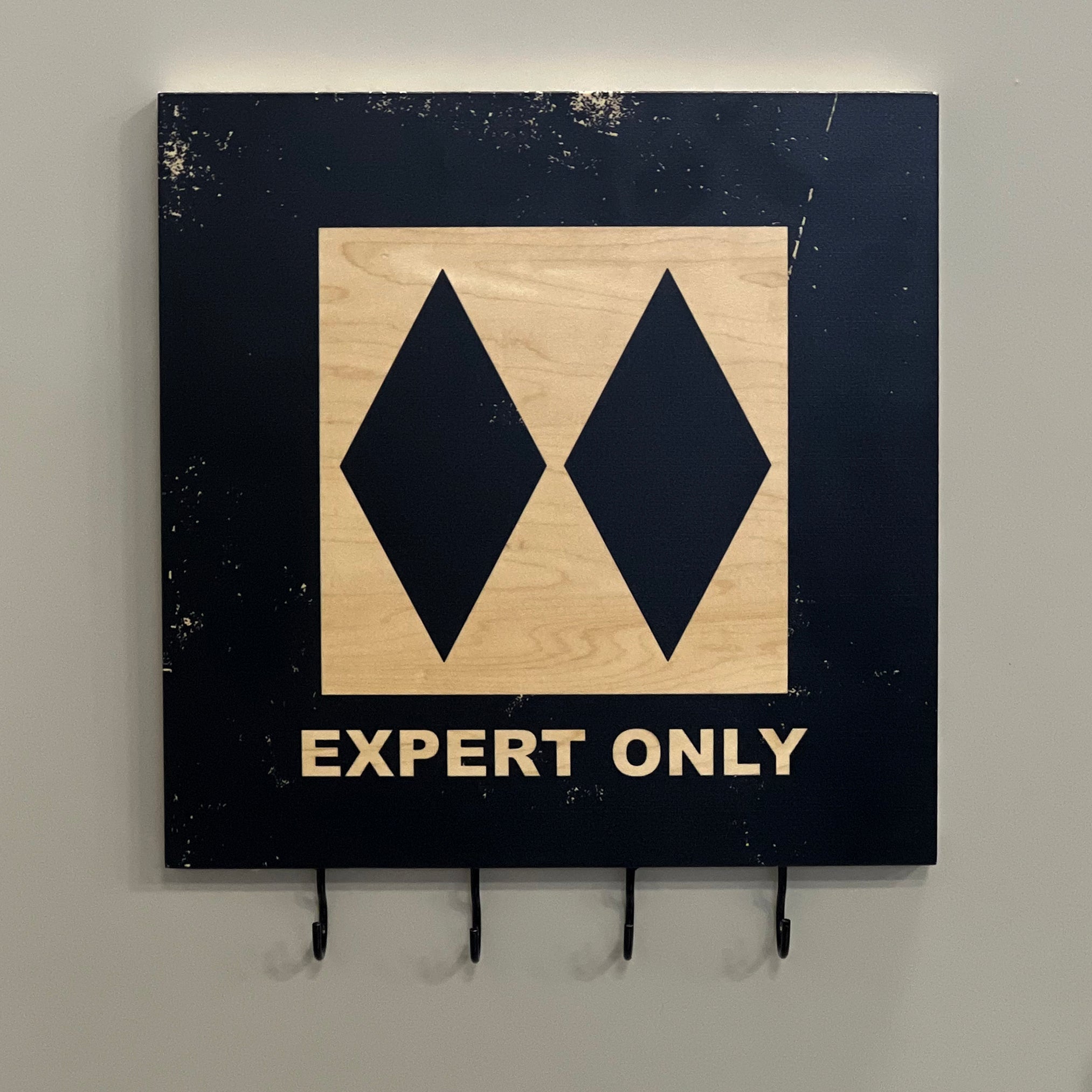 Gnarwalls Trail Sign Key Hanger